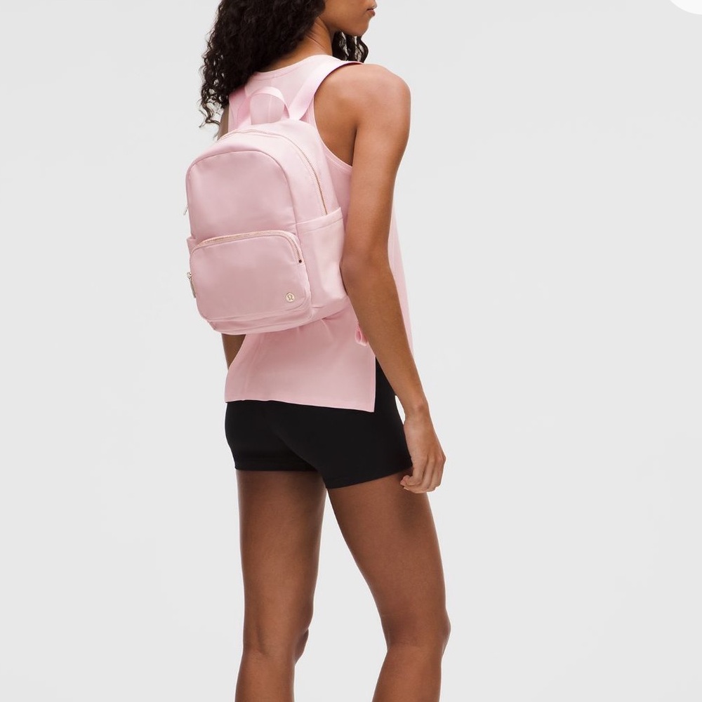 **Last Day**Lululemon everywhere backpack 11.5L